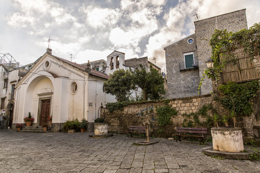 Rione Angri Sant'Agnello - About Sorrento