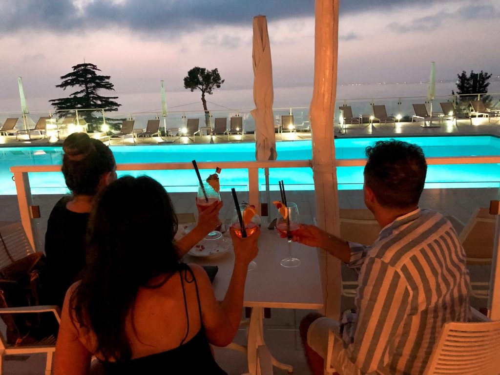 Cosa fare venerdì sera sorrento aperitivo Gran Paradiso