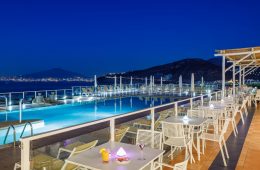 Terrazza per aperitivo sorrento piscina Hotel Gran Paradiso