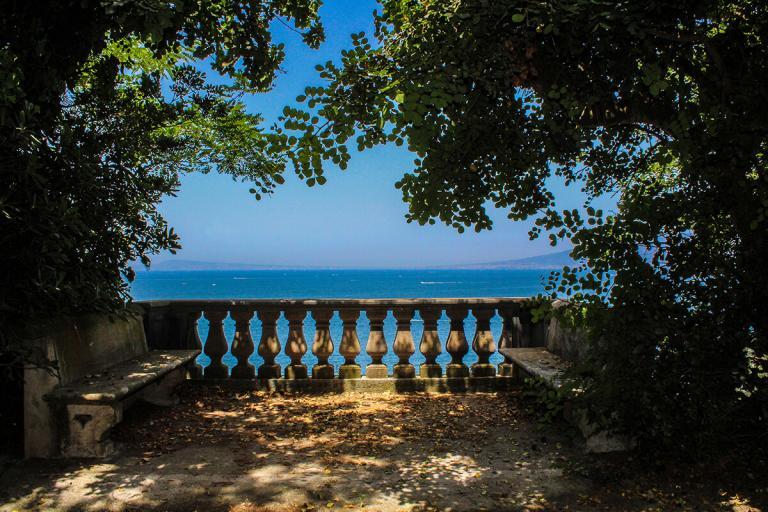 5 maggio Sant'Agnella di Annalisa Mazzarella Calendario About Sorrento 2022