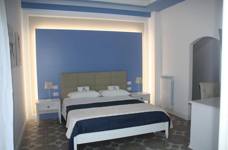 Dove dormire Sorrento Casa Vacanze Meta Villa Maria letto