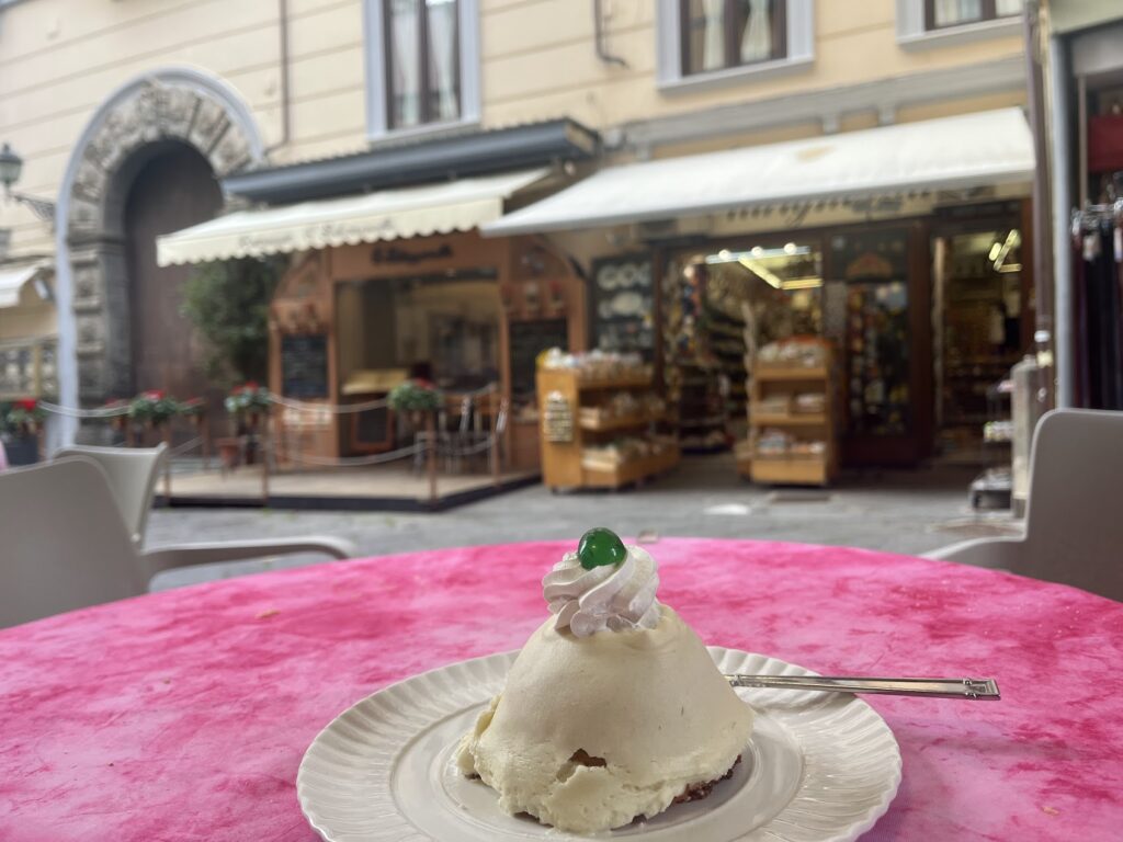 Sorrento Delizia al Limone dolce aboutsorrento gianna smurro