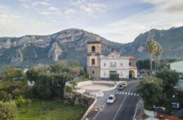 facciata basilica santissima trinità piano di sorrento about sorrento