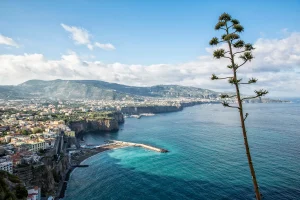 How to get to Sorrento from Naples