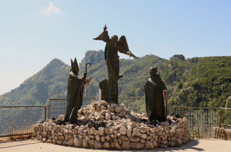 san michele, san catello and sant'antonino statue sofia lo piano mypovsorrento 2024 about sorrento