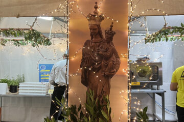 Madonna del Lauro Meta festival Emma Ritter about sorrento 2024 mypovsorrento