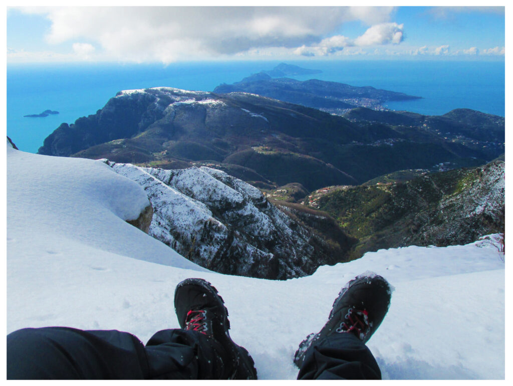 Il riposo dell'escursionista - mariateresa caiafa about sorrento 2025