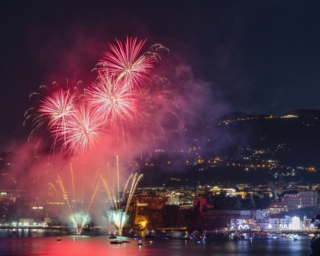 Fuochi d'artificio Sagre Penisola Sorrentina Agosto 2026