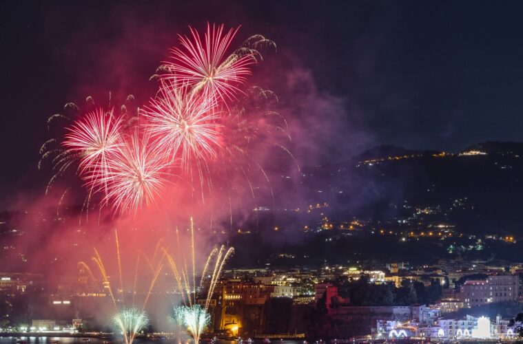 Fuochi d'artificio Sagre Penisola Sorrentina Agosto 2026