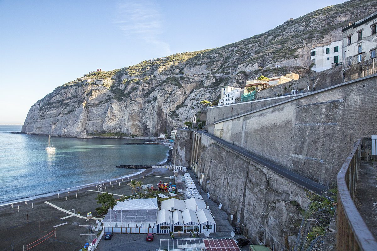 Spiaggia di Alimuri Meta di Sorrento 2 - About Sorrento
